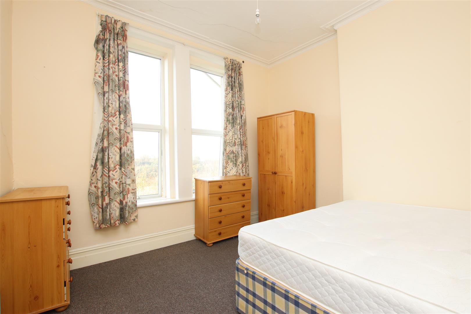 Newbridge Hill, Bath, BA1